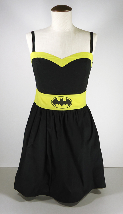 batman bridesmaid dresses Happy how my Batman wedding turned out!